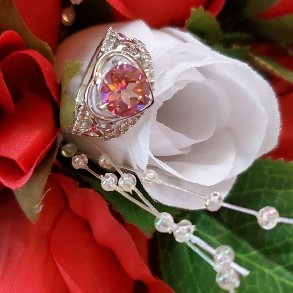 Jewelry - Fashion Ring